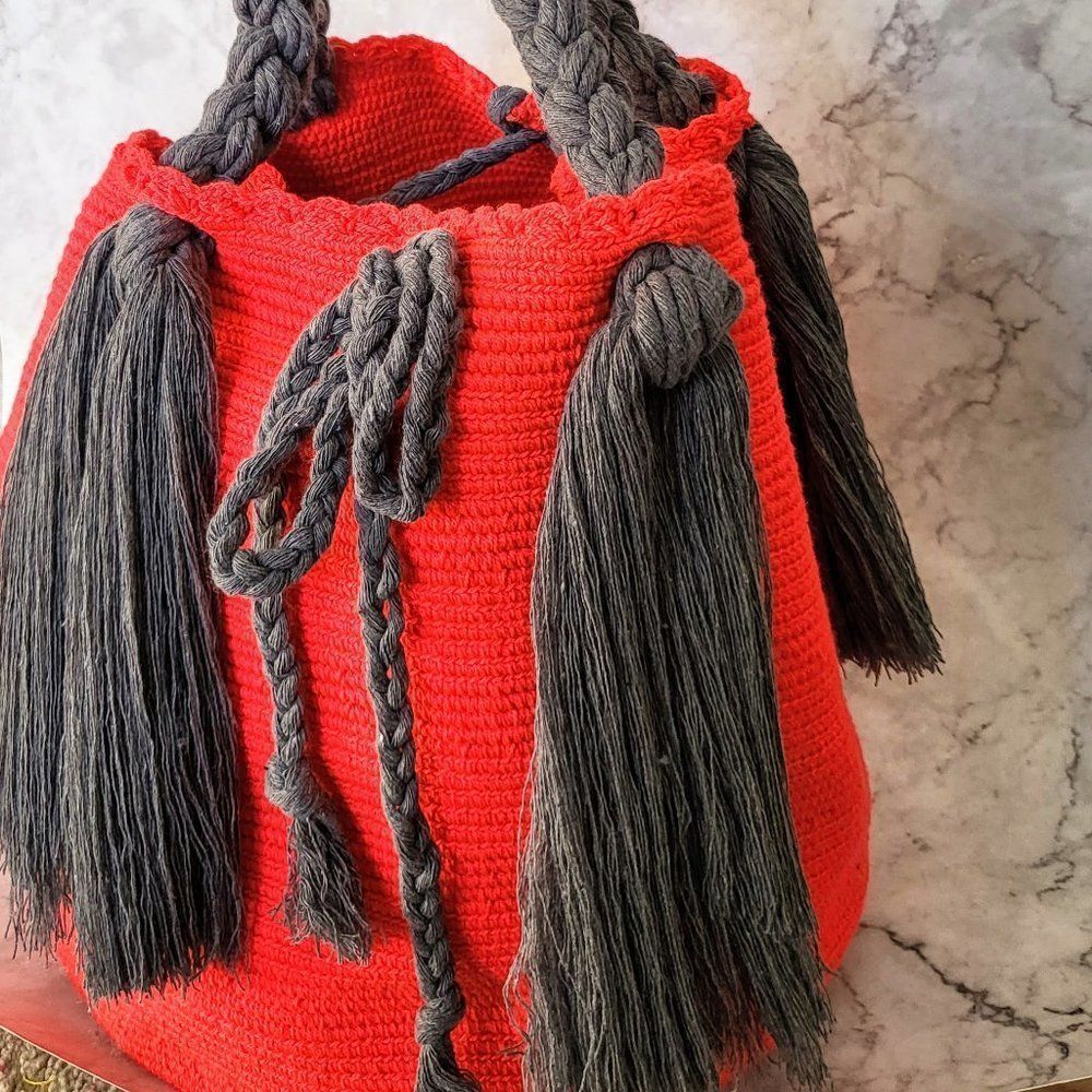Wayuu handmade bag with large tassel solid colors azalea and grey